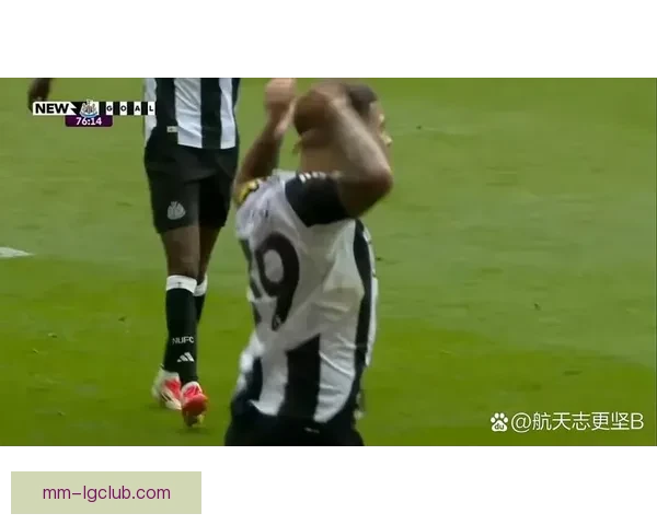 加纳乔连续错失单刀机会成为比赛转折点遗憾加剧球队失望